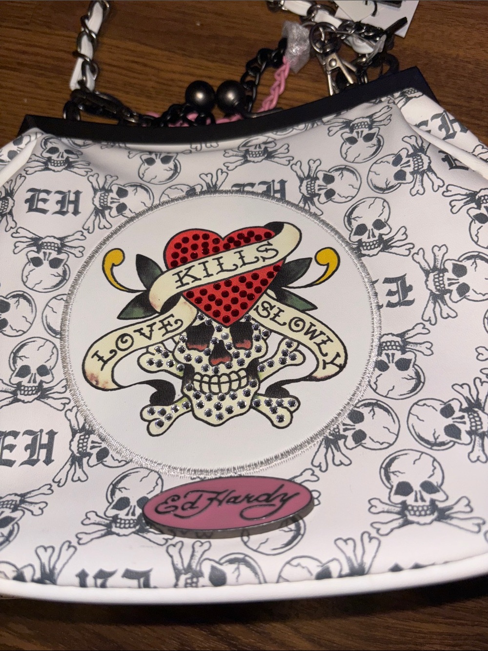 NWT Ed Hardy White and Black Tattoo Skull Shoulder Bag - Picture 2 of 7